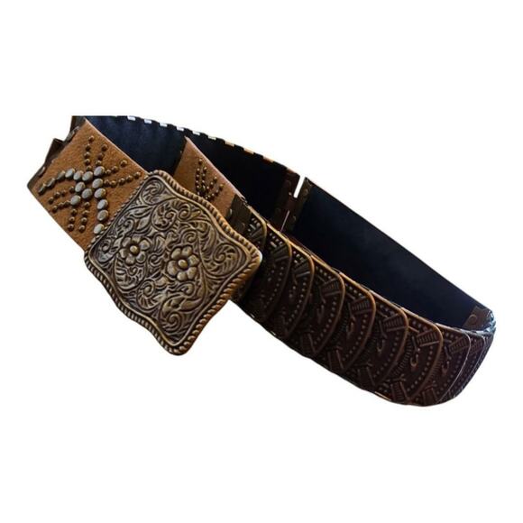 Brown Leather Belt‎ with Brass Accents - Picture 5 of 7